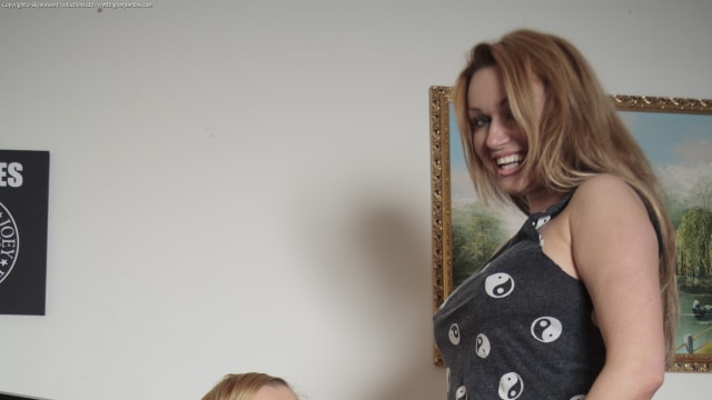 Set_amberjayneandlucya-002