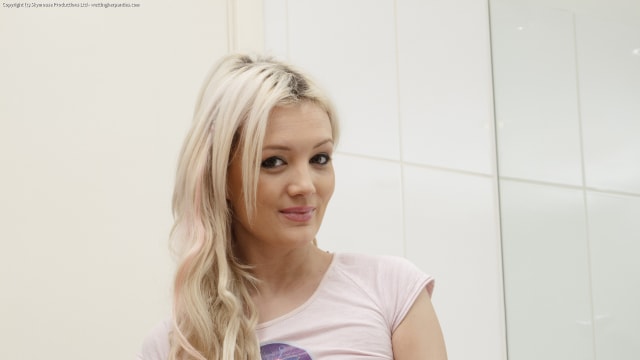 Set_faye-044